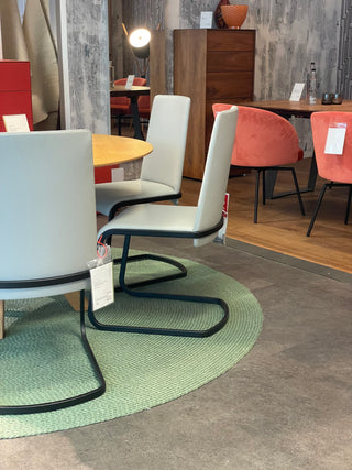 reduziertes Ausstellungsstück | Freischwinger F1