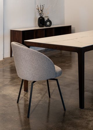 Stuhl | GINA