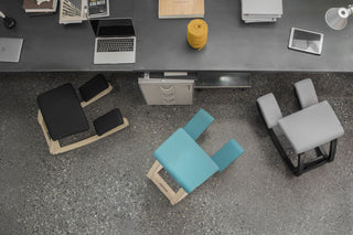 Knie-Stuhl Variable balans in verschiedenen Farben als Schreibtischstühle